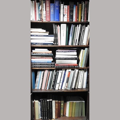 Lot 571 - A collection of fine art books