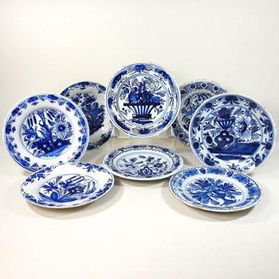 Lot 78 - A collection of 18th century Dutch Delft plates