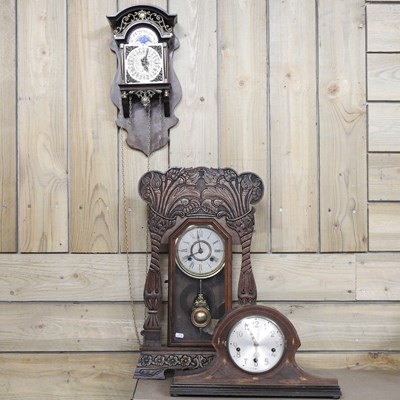 Lot 215 - A 19th century American ginger bread clock