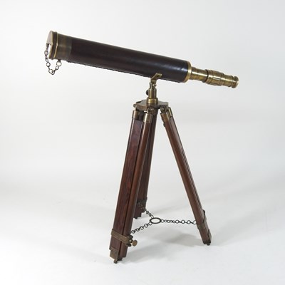 Lot 201 - A reproduction wooden telescope