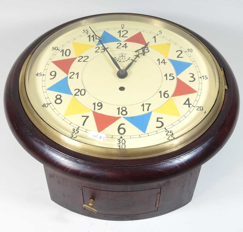 Lot 251 - A modern dial clock