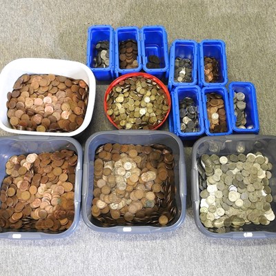 Lot 255 - A large collection of pre-decimal coins