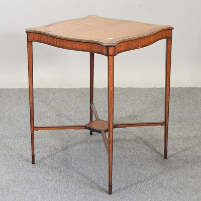 Lot 619 - An Edwardian satinwood inlaid occasional table