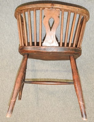 Lot 499 - An unusual windsor type armchair