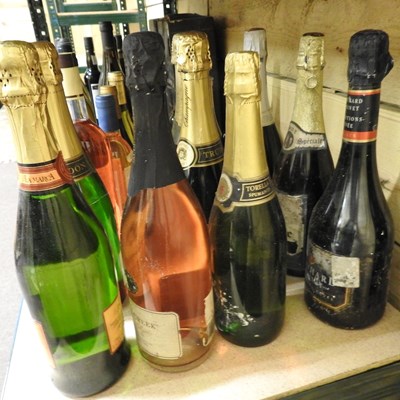 Lot 84 - A collection of wine and champagne