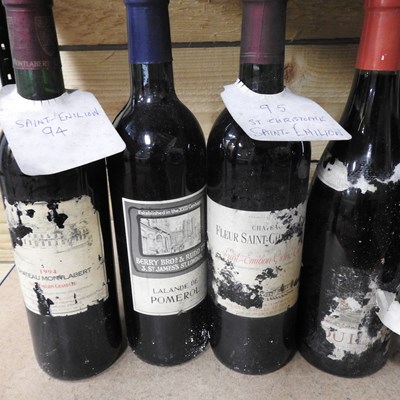 Lot 104 - A large collection of red wine