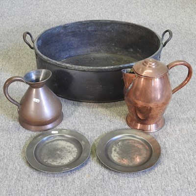 Lot 190 - A small collection of metal wares