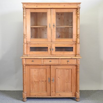 Lot 503 - An antique pine dresser