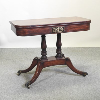 Lot 541 - A Regency mahogany tea table