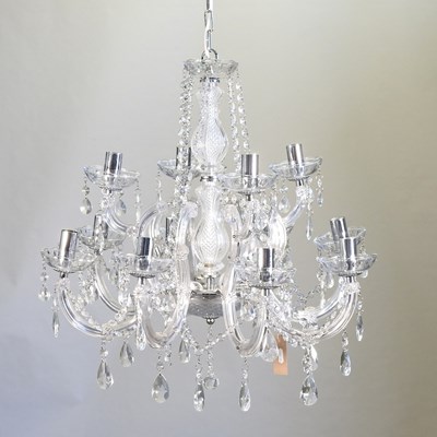 Lot 199 - A glass chandelier