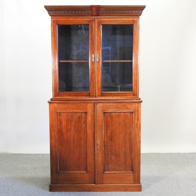 Lot 453 - An Edwardian cabinet bookcase