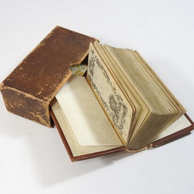 Lot 117 - A miniature volume of La Divina Comedia di Dante