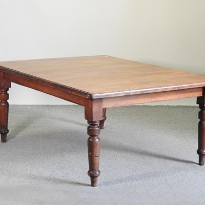 Lot 604 - A Victorian oak dining table