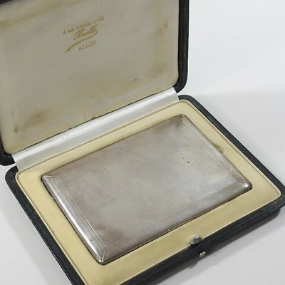 Lot 339 - An early 20th century silver cigarette case