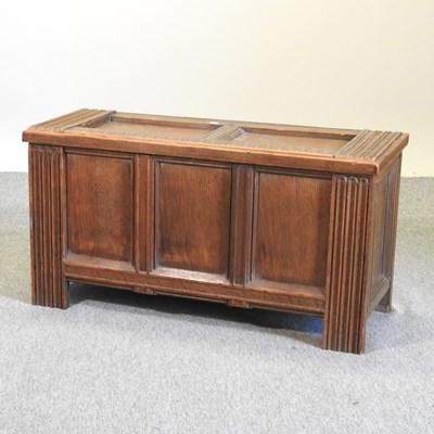 Lot 755 - An early 20th century oak coffer