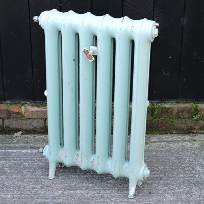 Lot 454 - A painted cast iron radiator