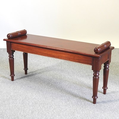 Lot 751 - A Regency style mahogany window seat