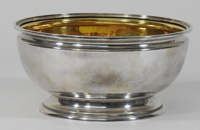 Lot 50 - A modern silver bowl