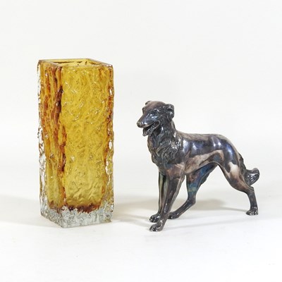 Lot 561 - A Whitefriars style glass vase