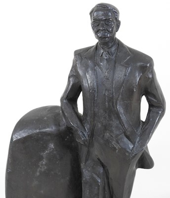 Lot 200 - A bronze statue of a man