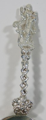 Lot 4 - A Dutch silver apostle spoon