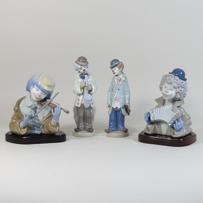 Lot 543 - A pair of Lladro figures of clowns