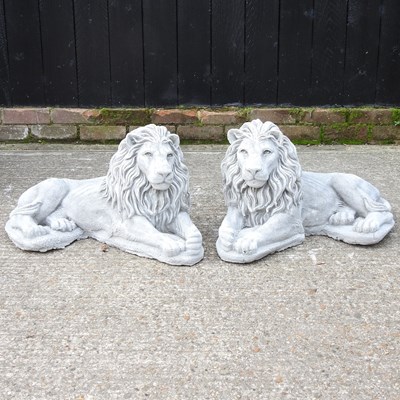 Lot 417 - A pair of reconstituted stone lions