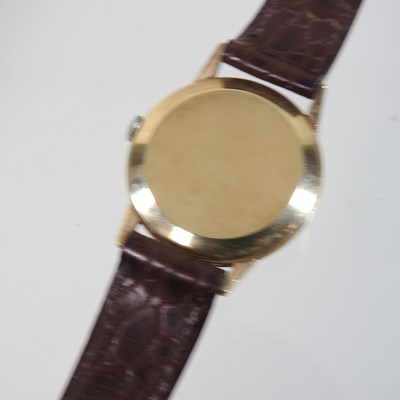 Lot 138 - A 1950's Longines 9 carat gold gentleman's wristwatch