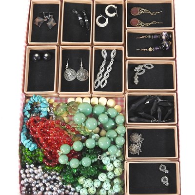 Lot 570 - A collection of bead necklaces