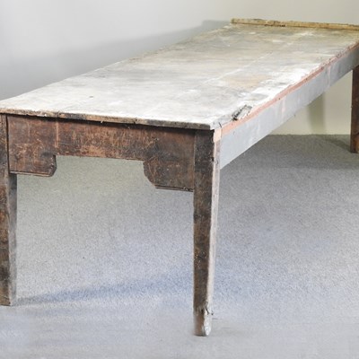 Lot 525 - A very large workshop table