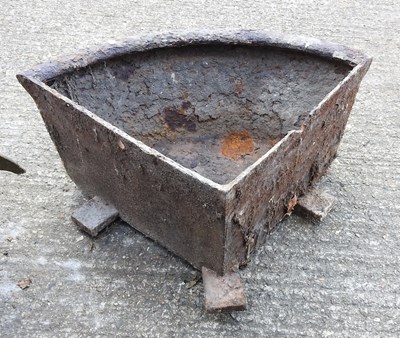 Lot 421 - A cast iron feed trough