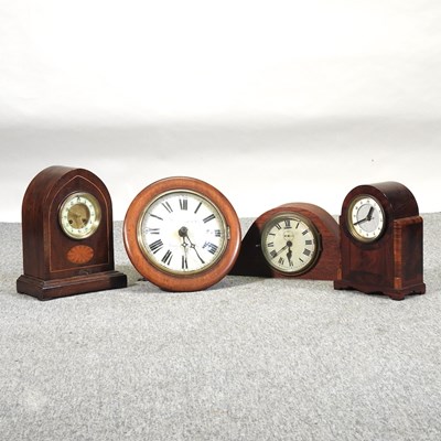 Lot 209 - An Edwardian mahogany and inlaid mantel clock