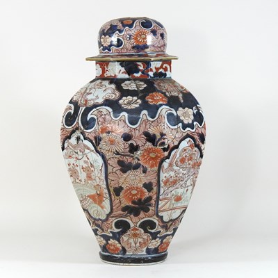 Lot 242 - An early 18th century Japanese Imari porcelain vase and cover