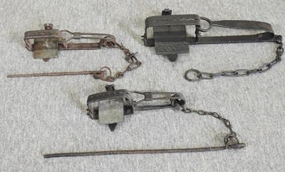 Lot 456 - A collection of 19th century iron traps