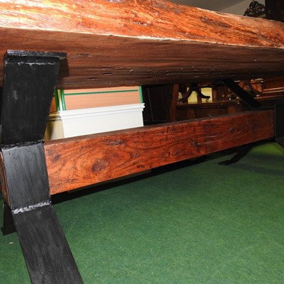 Lot 361 - A rare African camelthorn dining table