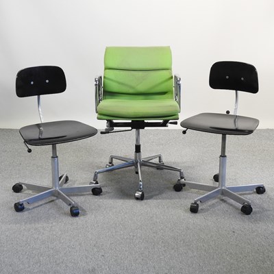 Lot 686 - A pair of Fritz Hansen desk chairs