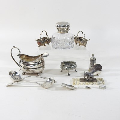 Lot 288 - A George III silver cream jug