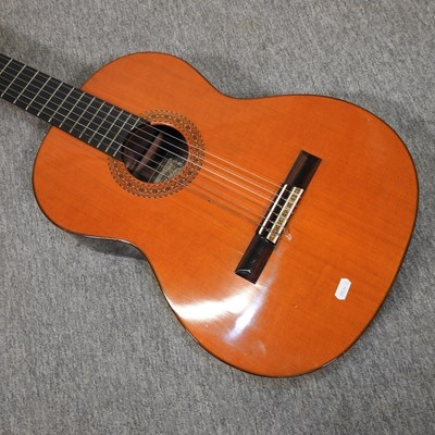 Lot 477 - A Ryoji Matsouka Luther Hagoya hand made concert acoustic guitar