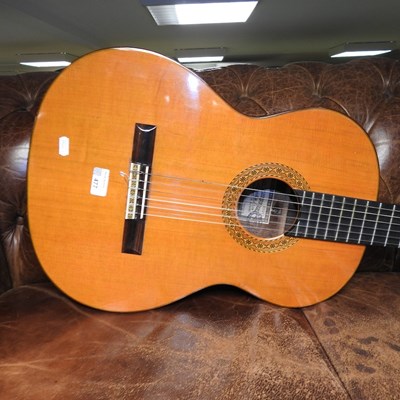 Lot 477 - A Ryoji Matsouka Luther Hagoya hand made concert acoustic guitar