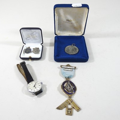 Lot 30 - A collection of Masonic items