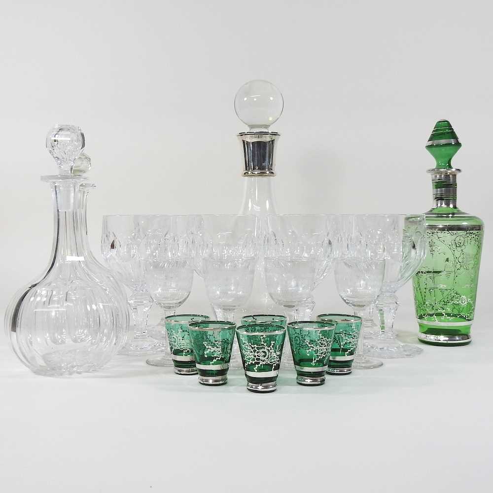 Lot 76 - A modern glass decanter