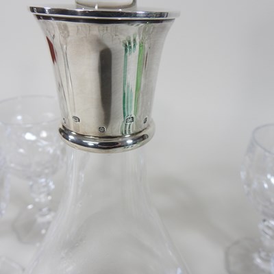 Lot 76 - A modern glass decanter