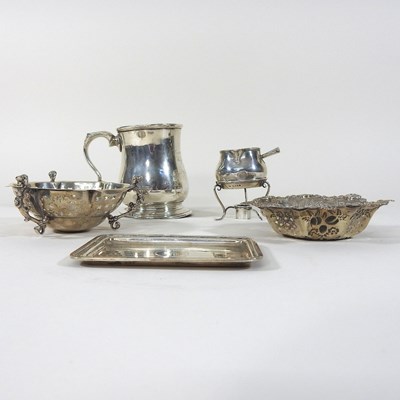 Lot 45 - A George V silver mug