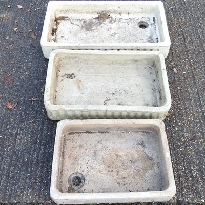 Lot 335 - A stoneware belfast sink