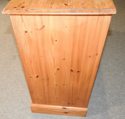 Lot 386 - A modern pine sideboard