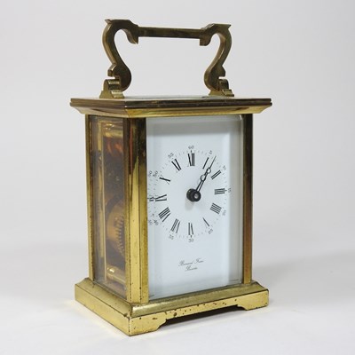 Lot 94 - A 20th century brass cased carriage clock