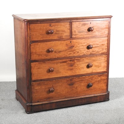 Lot 575 - A Victorian mahogany chest