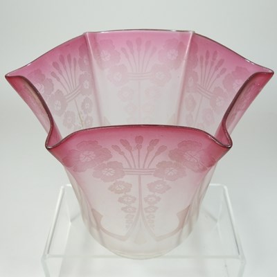 Lot 14 - A red glass oil lamp shade