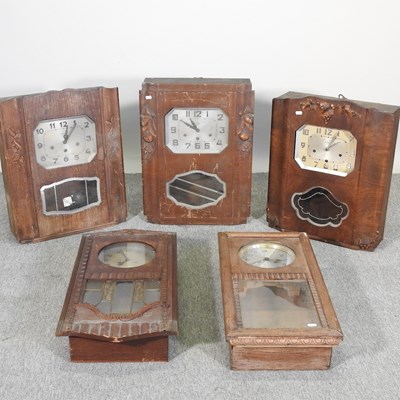 Lot 253 - A collection of five wall clocks