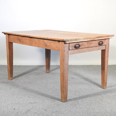 Lot 366 - An antique pine kitchen table